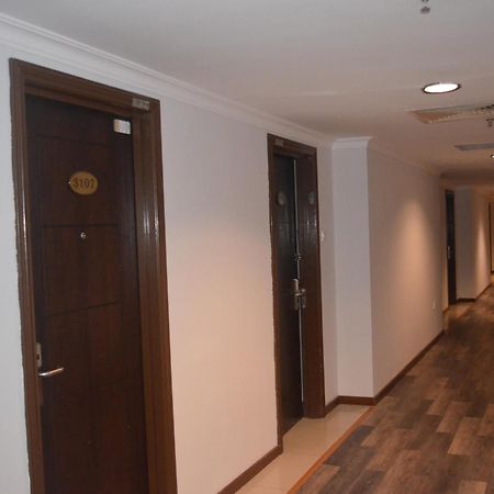 Td Plaza Hotel Kota Kinabalu Buitenkant foto